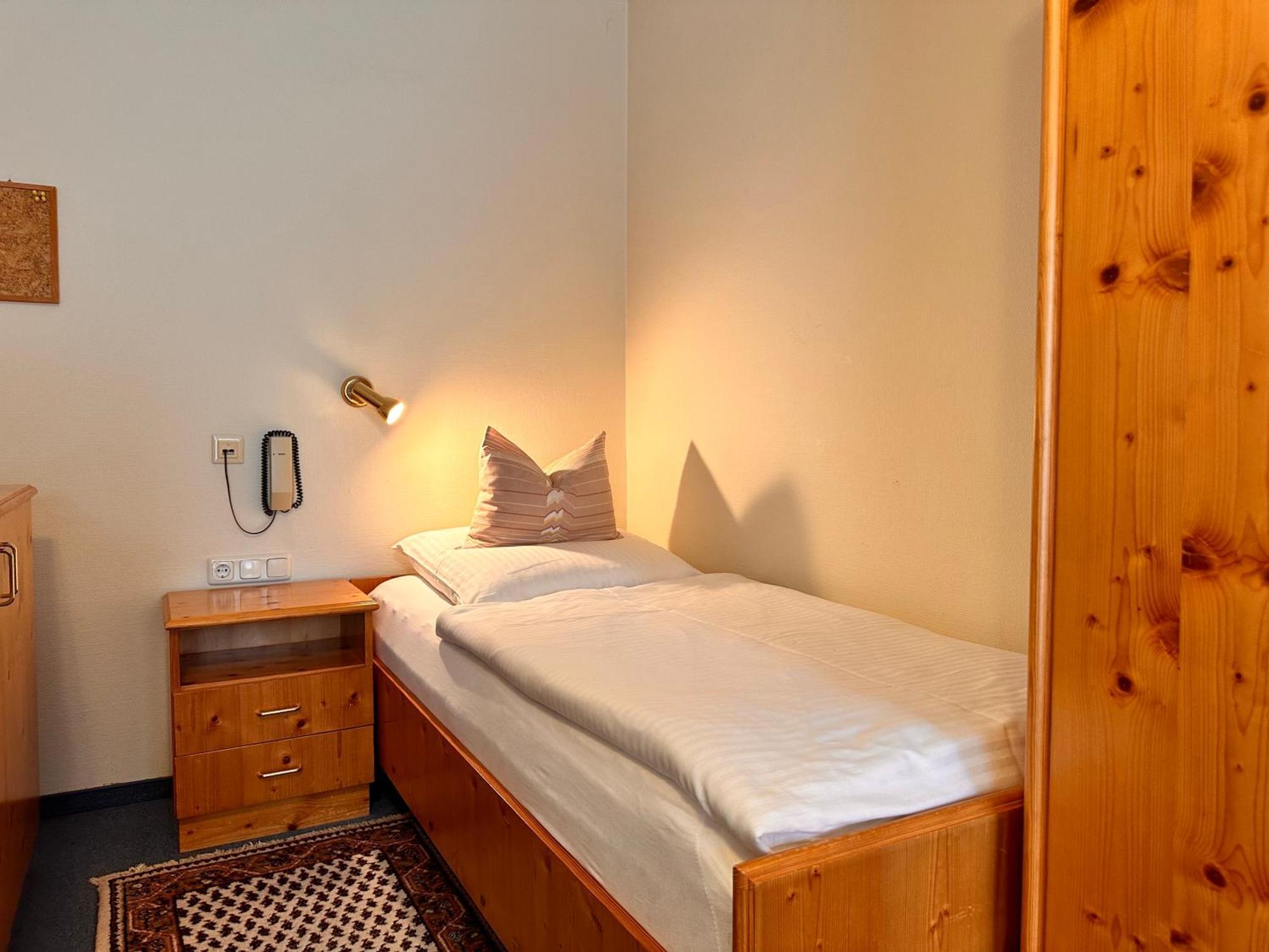 Pension Zum Loewen, Parkplatz, Fruehstueck, Wlan, Zentral Bad Steben Esterno foto