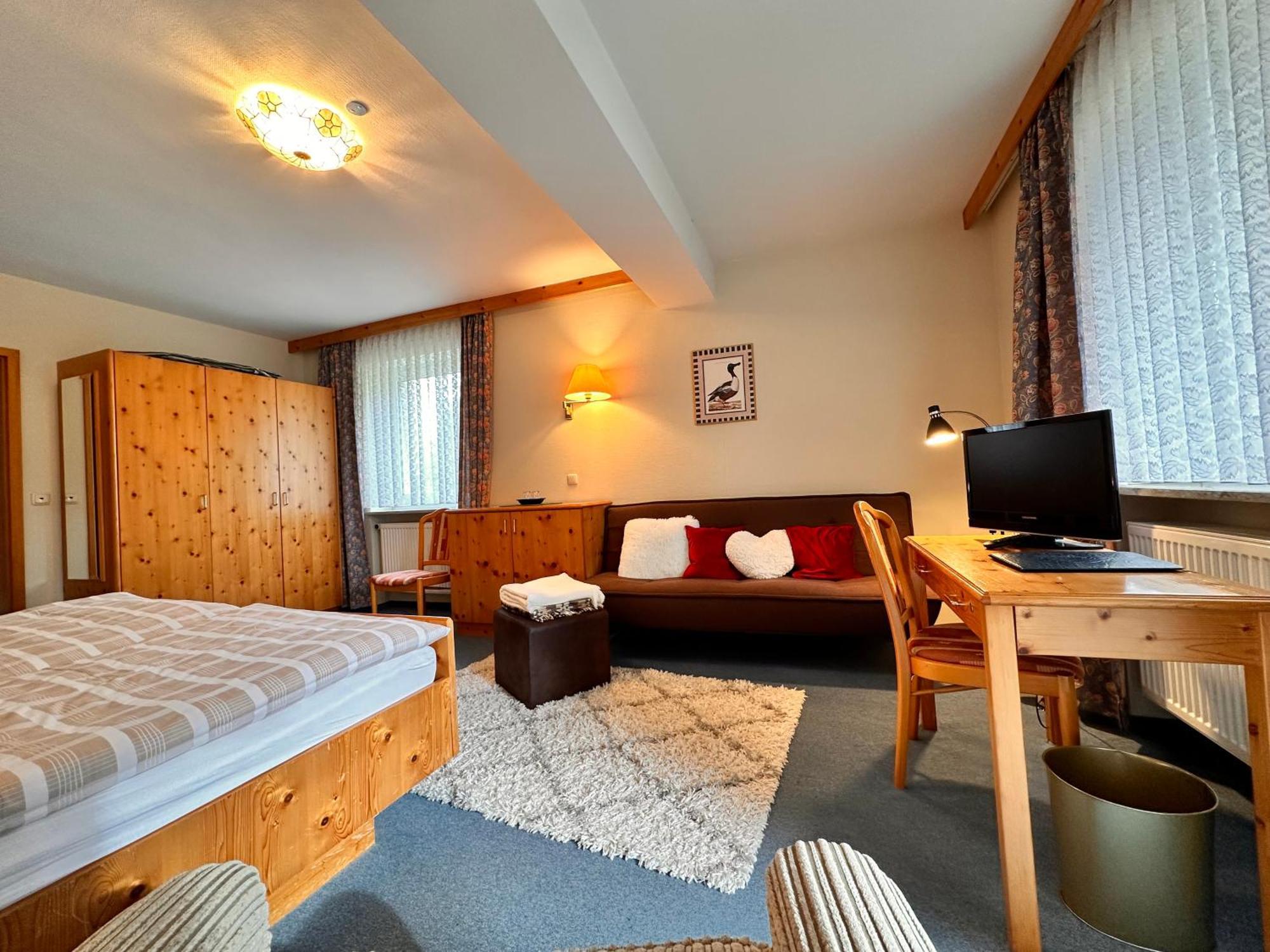 Pension Zum Loewen, Parkplatz, Fruehstueck, Wlan, Zentral Bad Steben Esterno foto
