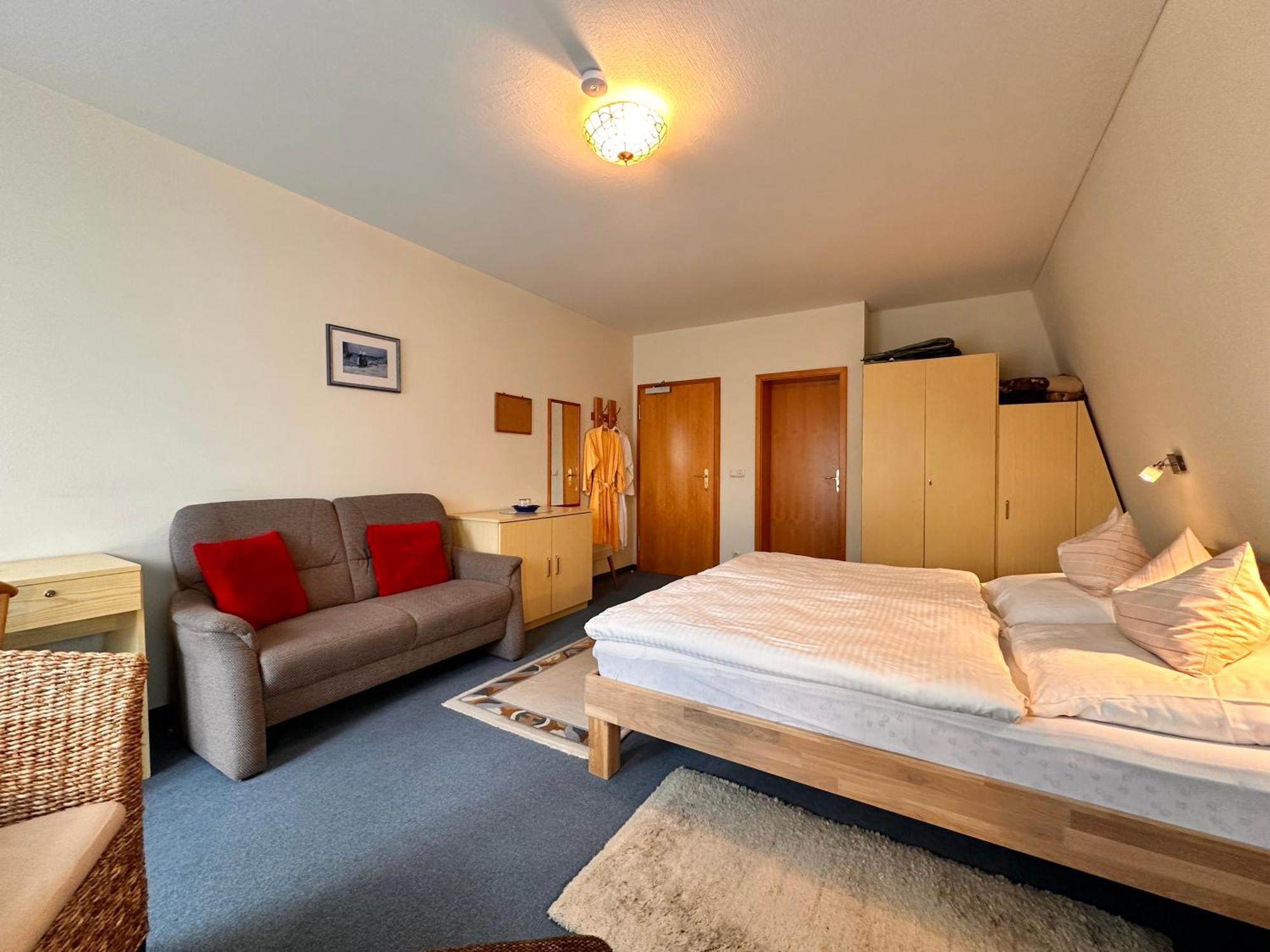 Pension Zum Loewen, Parkplatz, Fruehstueck, Wlan, Zentral Bad Steben Esterno foto
